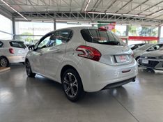 Peugeot 208 Griffe 1.6 16V 2013/2014 CIRNE AUTOMÓVEIS SANTA MARIA / Carros no Vale