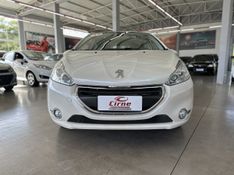 Peugeot 208 Griffe 1.6 16V 2013/2014 CIRNE AUTOMÓVEIS SANTA MARIA / Carros no Vale