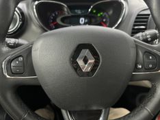 Renault CAPTUR Intense 1.6 16V 2017/2018 CIRNE AUTOMÓVEIS SANTA MARIA / Carros no Vale