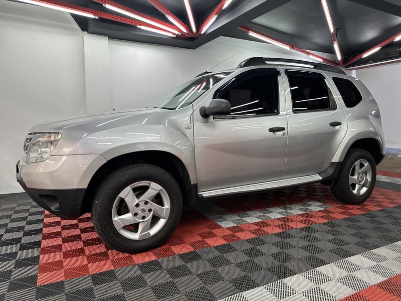 Renault DUSTER Expression 1.6 Hi 16V Mec. 2013/2013 CIRNE AUTOMÓVEIS SANTA MARIA / Carros no Vale