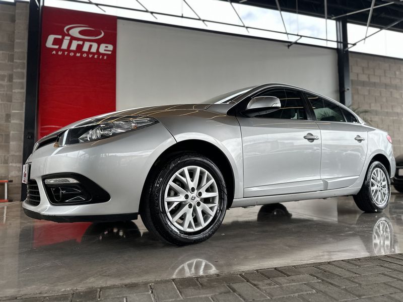 Renault FLUENCE Sed Dynamique 2.0 16V 2017/2018 CIRNE AUTOMÓVEIS SANTA MARIA / Carros no Vale