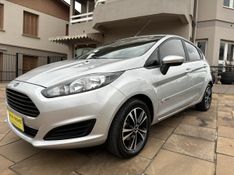 Ford Fiesta 1.5 16V Mec 2015/2016 ATUAL VEÍCULOS VISTA ALEGRE DO PRATA / Carros no Vale