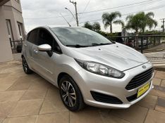 Ford Fiesta 1.5 16V Mec 2015/2016 ATUAL VEÍCULOS VISTA ALEGRE DO PRATA / Carros no Vale