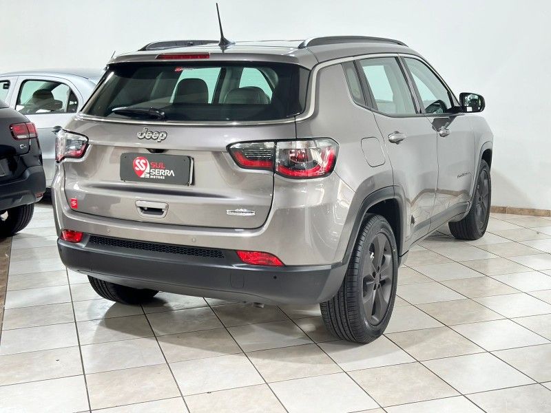 JEEP COMPASS 2.0 16V LONGITUDE 2018/2018 SUL SERRA MOTORS CAXIAS DO SUL / Carros no Vale