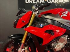 BMW MOTOS S 1000 R /2016 EXCLUSIVO VEÍCULOS SANTA CRUZ DO SUL / Carros no Vale