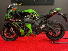 KAWASAKI ZX 10 R NINJA /2021 EXCLUSIVO VEÍCULOS SANTA CRUZ DO SUL / Carros no Vale