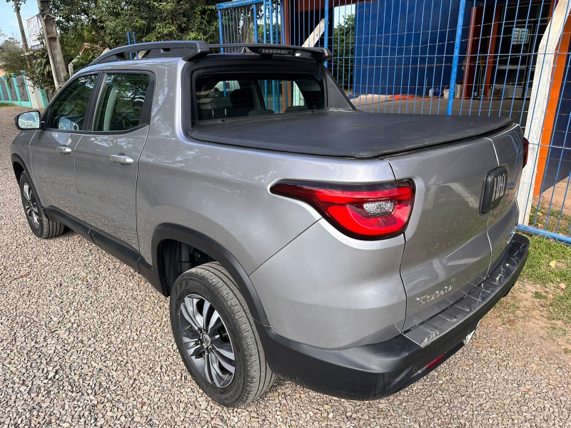 FIAT TORO 1.3 TURBO 270 FLEX FREEDOM AT6 2022/2022 MENEGHINI VEÍCULOS ARROIO DO MEIO / Carros no Vale