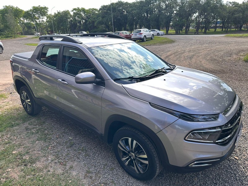 FIAT TORO 1.3 TURBO 270 FLEX FREEDOM AT6 2022/2022 MENEGHINI VEÍCULOS ARROIO DO MEIO / Carros no Vale