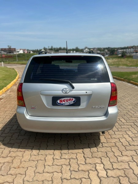 TOYOTA COROLLA FIELDER SW 1.8 16V XEI 2006 2005/2005 NEURI VEÍCULOS LAJEADO / Carros no Vale