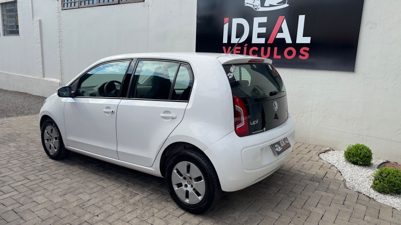 VOLKSWAGEN UP! TSI MOVE /2016 IDEAL VEÍCULOS LAJEADO / Carros no Vale