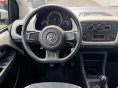 VOLKSWAGEN UP! TSI MOVE /2016 IDEAL VEÍCULOS LAJEADO / Carros no Vale