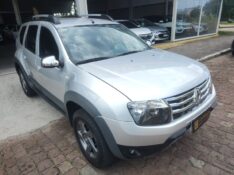 RENAULT DUSTER 2.0 DYNAMIQUE 4X4 16V FLEX 4P MANUAL /2013 CHIMA VEÍCULOS VENÂNCIO AIRES / Carros no Vale