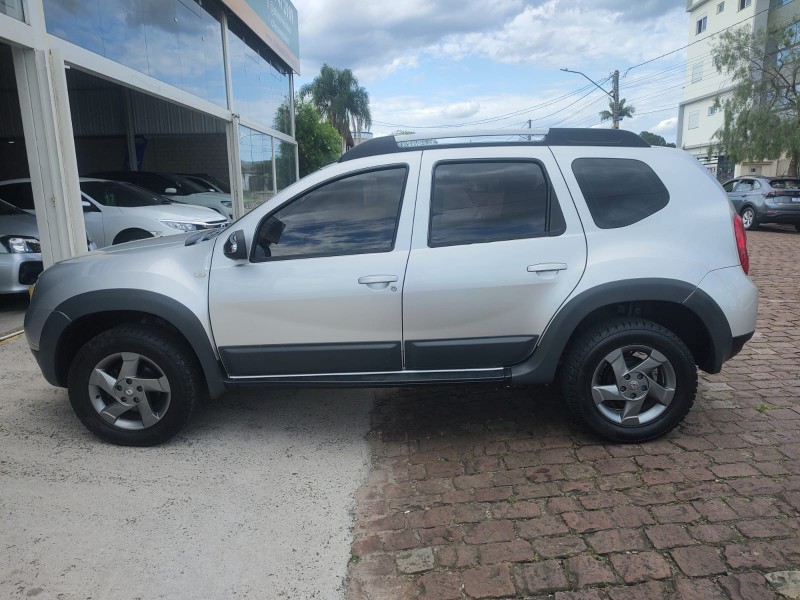 RENAULT DUSTER 2.0 DYNAMIQUE 4X4 16V FLEX 4P MANUAL /2013 CHIMA VEÍCULOS VENÂNCIO AIRES / Carros no Vale