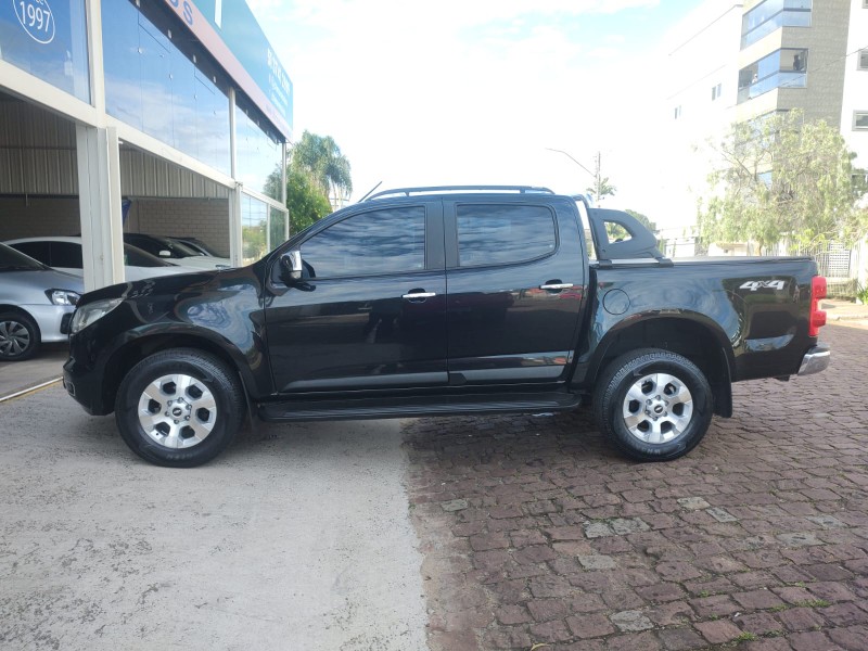 CHEVROLET S10 LTZ CD 2.8 TURBO 4X4 /2015 CHIMA VEÍCULOS VENÂNCIO AIRES / Carros no Vale