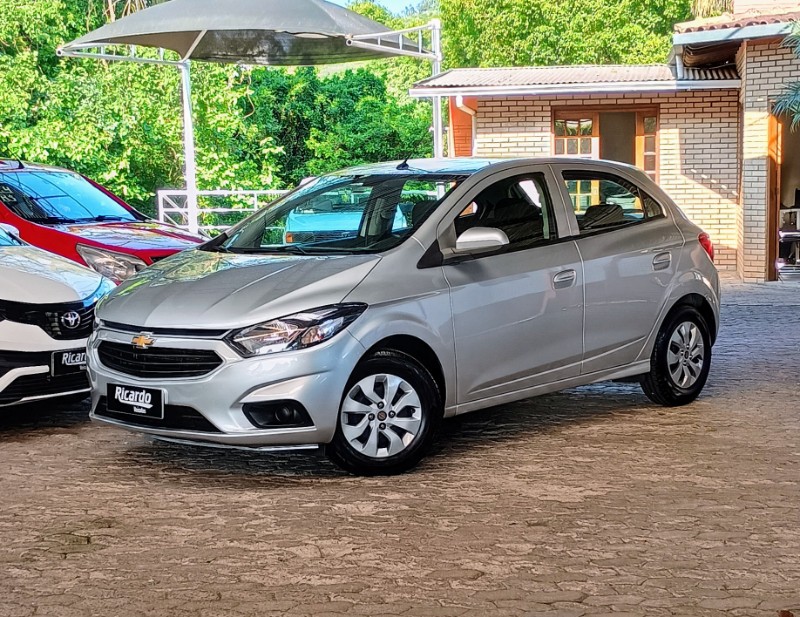 CHEVROLET ONIX HATCH LT 1.0 8V FLEXPOWER 5P MEC. 2016/2017 RICARDO VEÍCULOS TEUTÔNIA / Carros no Vale