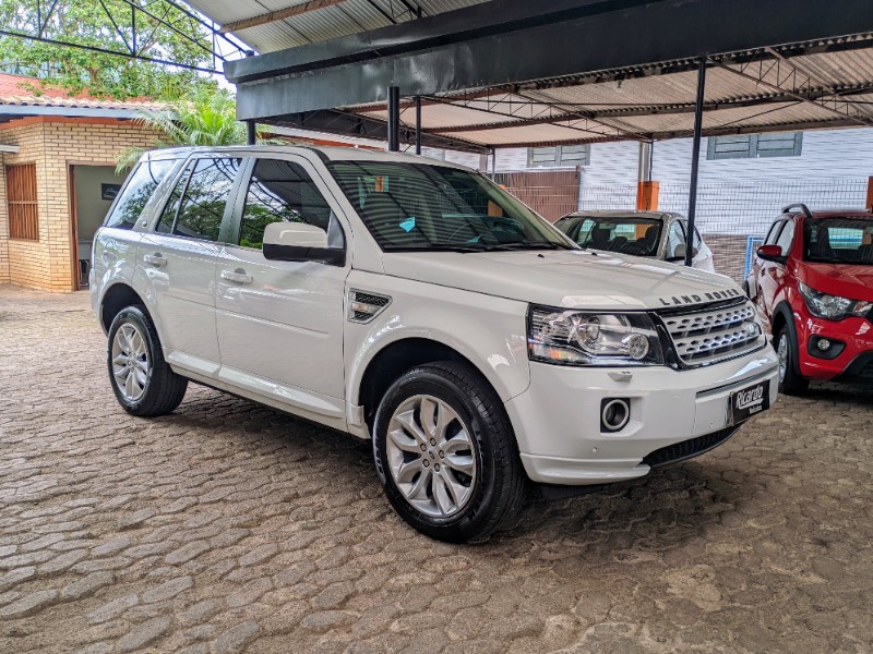 LAND ROVER FREELANDER 2 2.0 SE 16V 2013/2014 RICARDO VEÍCULOS TEUTÔNIA / Carros no Vale