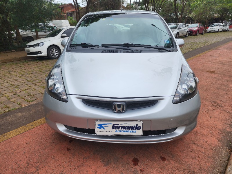 HONDA FIT 1.4 LX 16V FLEX 4P MANUAL 2005/2006 FERNANDO AUTOMÓVEIS | REVENDA DE CARROS ARROIO DO MEIO ARROIO DO MEIO / Carros no Vale