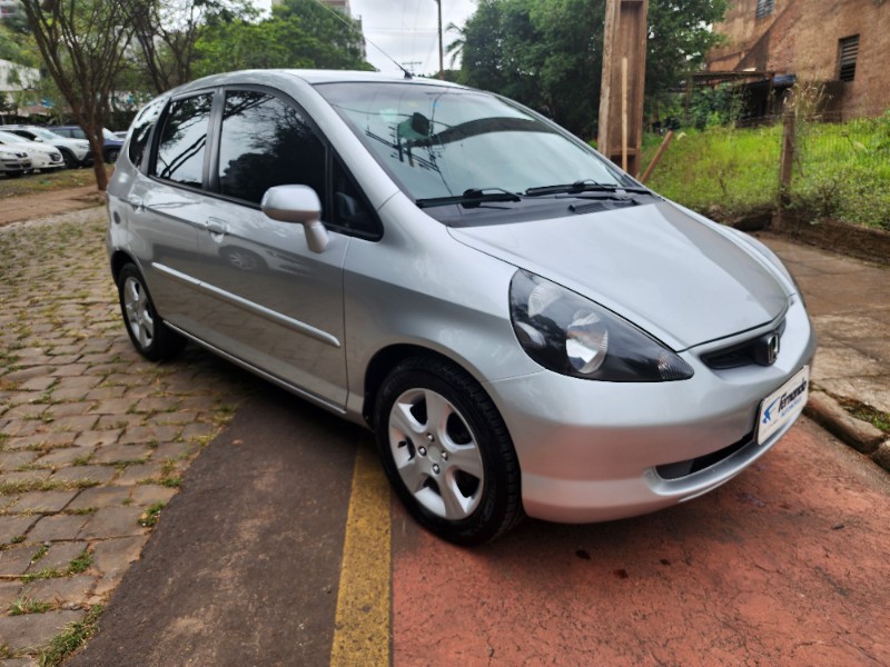 HONDA FIT 1.4 LX 16V FLEX 4P MANUAL 2005/2006 FERNANDO AUTOMÓVEIS | REVENDA DE CARROS ARROIO DO MEIO ARROIO DO MEIO / Carros no Vale