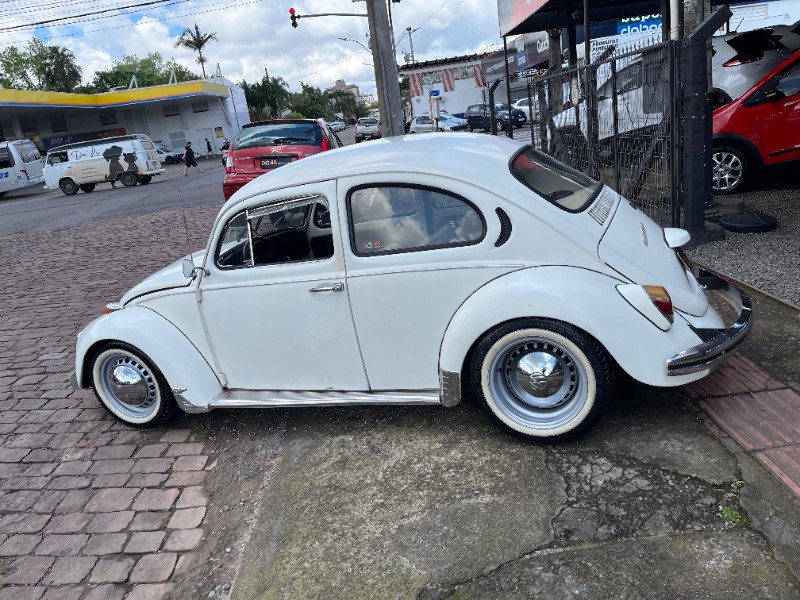 VOLKSWAGEN FUSCA 1300 1976/1976 AR MULTIMARCAS VENÂNCIO AIRES / Carros no Vale