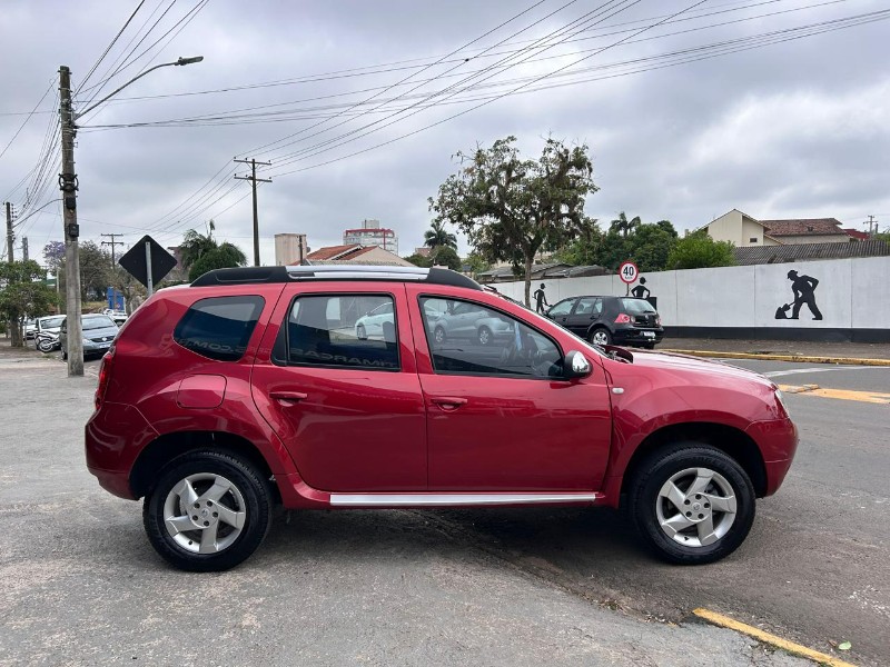 RENAULT DUSTER DYNAMIQUE 1.6 FLEX 16V MEC. 2012/2013 LS MULTIMARCAS VENÂNCIO AIRES / Carros no Vale