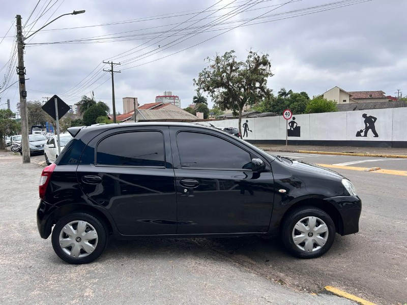 TOYOTA ETIOS XS 1.3 16V FLEX 2013/2013 LS MULTIMARCAS VENÂNCIO AIRES / Carros no Vale