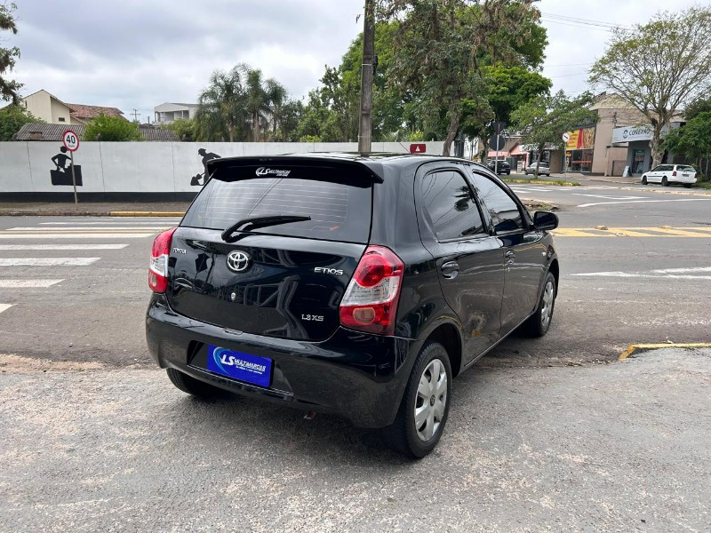 TOYOTA ETIOS XS 1.3 16V FLEX 2013/2013 LS MULTIMARCAS VENÂNCIO AIRES / Carros no Vale