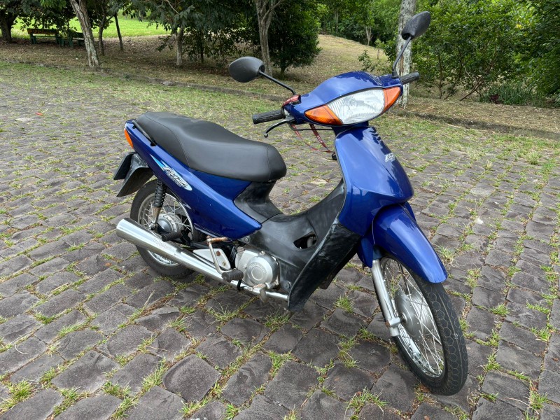 HONDA MOTOS C100 BIZ ES /2005 RT 811 VEÍCULOS ARROIO DO MEIO / Carros no Vale