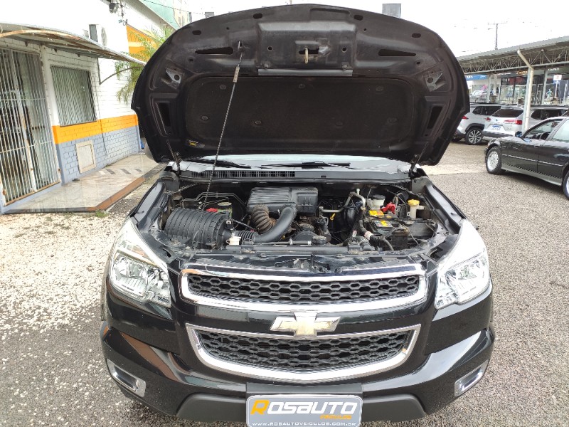 CHEVROLET S10 2.4 LS 4X2 8V 2013/2013 ROSAUTO VEÍCULOS VENÂNCIO AIRES / Carros no Vale