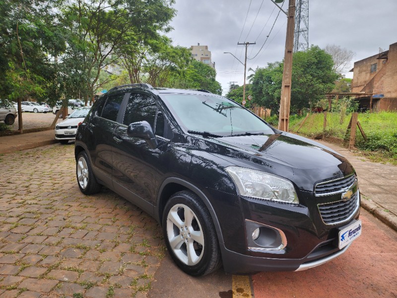 CHEVROLET TRACKER 1.8 LTZ AT 2014/2015 FERNANDO AUTOMÓVEIS | REVENDA DE CARROS ARROIO DO MEIO ARROIO DO MEIO / Carros no Vale