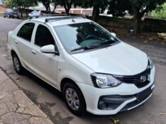 TOYOTA ETIOS 1.5 X AT SEDAN 2019/2019 STOPCAR MULTIMARCAS ESTRELA / Carros no Vale