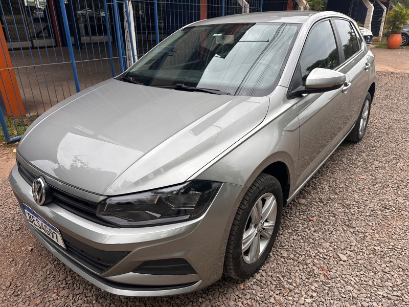 VOLKSWAGEN POLO 1.6 MSI 2021/2022 MENEGHINI VEÍCULOS ARROIO DO MEIO / Carros no Vale