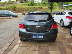 CHEVROLET ONIX LT 1.4 2016/2017 TS VEÍCULOS ANTA GORDA / Carros no Vale