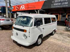 VOLKSWAGEN KOMBI STANDARD 1.6 8V 2003/2003 AR MULTIMARCAS VENÂNCIO AIRES / Carros no Vale