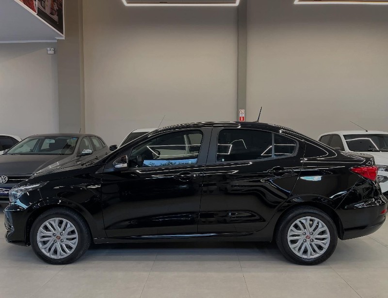 FIAT CRONOS 1.8 DRIVE 16V 2020/2020 LEHMEN VEÍCULOS VENÂNCIO AIRES / Carros no Vale