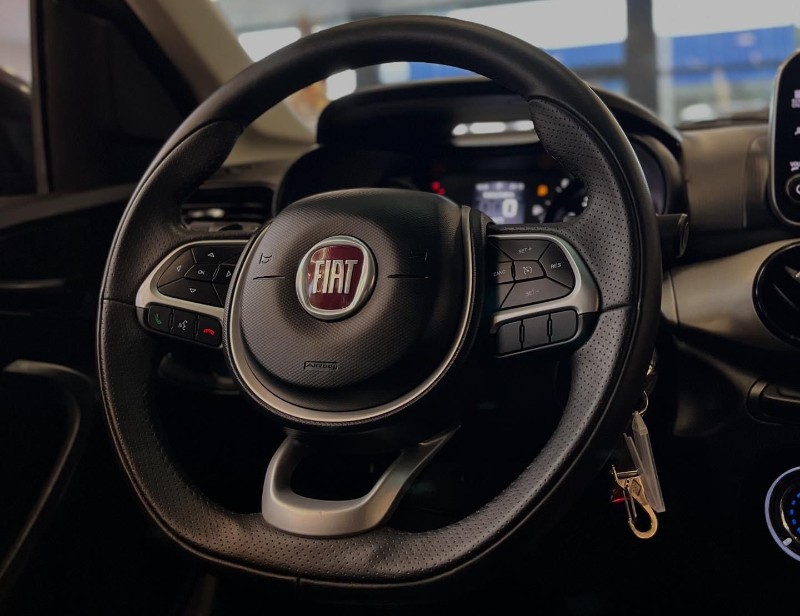 FIAT CRONOS 1.8 DRIVE 16V 2020/2020 LEHMEN VEÍCULOS VENÂNCIO AIRES / Carros no Vale