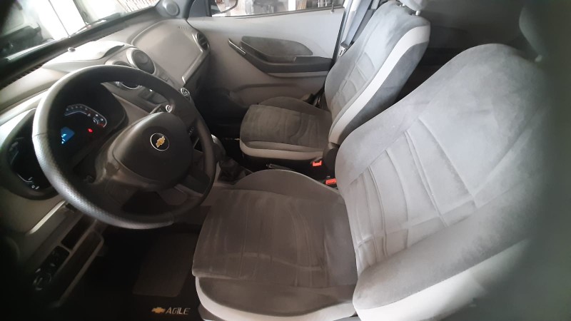 CHEVROLET AGILE 1.4 LTZ 2012/2013 RENAUTO VEÍCULOS LAJEADO / Carros no Vale