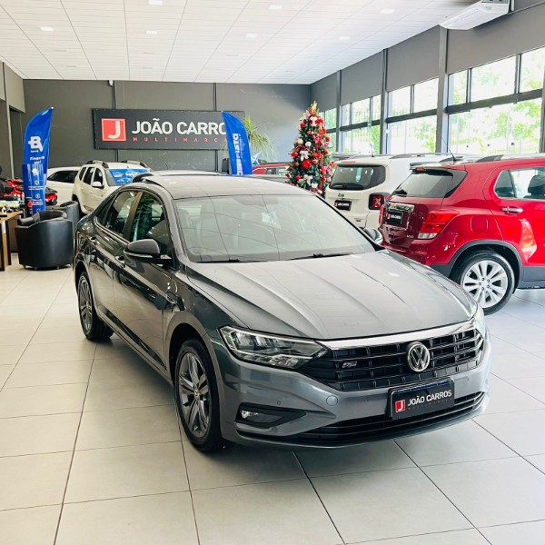 VOLKSWAGEN JETTA R-LINE 250 TSI 2019/2019 JOÃO CARROS MULTIMARCAS GUAPORÉ / Carros no Vale