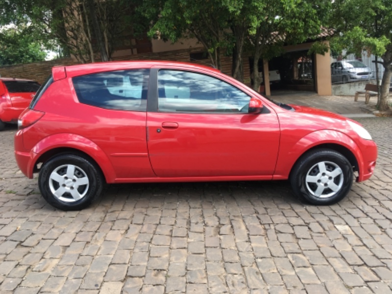 FORD KA 1.0 8V FLEX 2009 2009/2008 COMPLETO VEÍCULOS GUAPORÉ / Carros no Vale