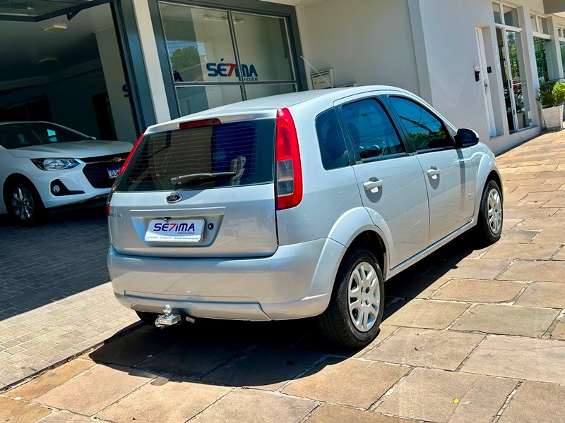 FORD FIESTA HATCH 1.6L SE 2014/2014 SÉTIMA VEÍCULOS GUAPORÉ / Carros no Vale