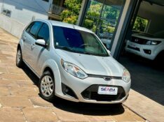 FORD FIESTA HATCH 1.6L SE 2014/2014 SÉTIMA VEÍCULOS GUAPORÉ / Carros no Vale