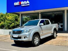 TOYOTA HILUX SRV 3.0 4X4 2013/2013 SÉTIMA VEÍCULOS GUAPORÉ / Carros no Vale