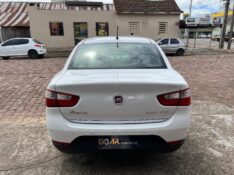 FIAT GRAND SIENA ESSENCE 1.6 16V 2015/2016 AR MULTIMARCAS VENÂNCIO AIRES / Carros no Vale