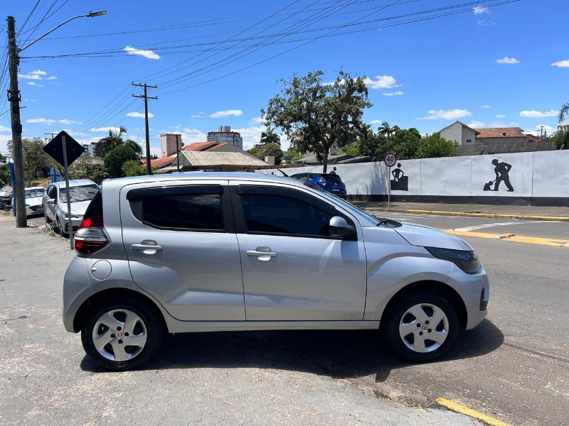 FIAT MOBI LIKE 1.0 FIRE FLEX 5P. 2016/2017 LS MULTIMARCAS VENÂNCIO AIRES / Carros no Vale