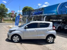 FIAT MOBI LIKE 1.0 FIRE FLEX 5P. 2016/2017 LS MULTIMARCAS VENÂNCIO AIRES / Carros no Vale