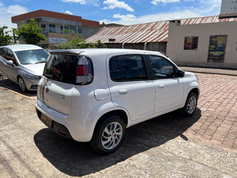 FIAT UNO EVOLUTION 1.4 8V FLEX 2014/2015 AR MULTIMARCAS VENÂNCIO AIRES / Carros no Vale