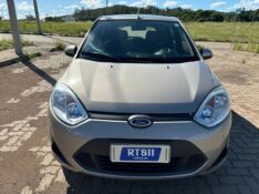 FORD FIESTA SE /2014 RT 811 VEÍCULOS ARROIO DO MEIO / Carros no Vale