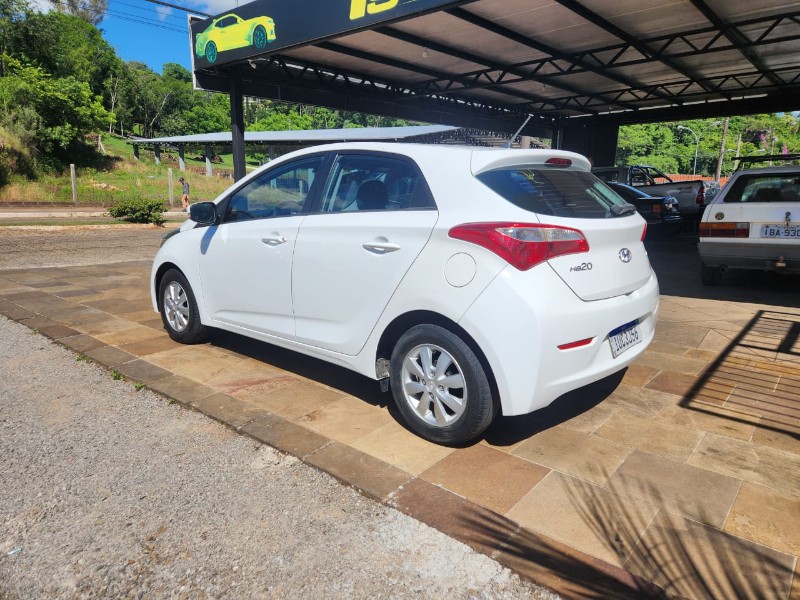 HYUNDAI HB20 1.0 2013/2013 TS VEÍCULOS ANTA GORDA / Carros no Vale