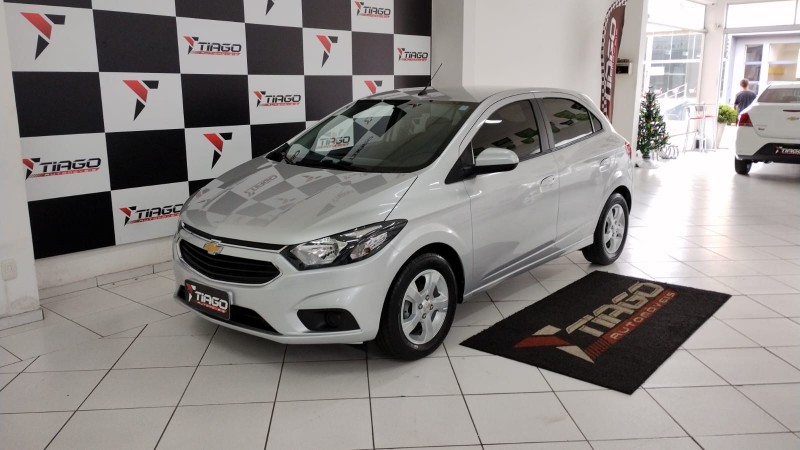 CHEVROLET ONIX 1.4 LT AT 2019/2019 TIAGO AUTOMÓVEIS VENÂNCIO AIRES / Carros no Vale