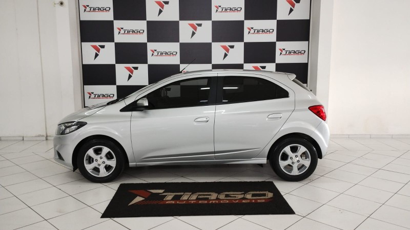 CHEVROLET ONIX 1.4 LT AT 2019/2019 TIAGO AUTOMÓVEIS VENÂNCIO AIRES / Carros no Vale