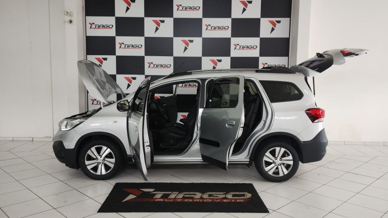 CHEVROLET SPIN 1.8 ACTIV 8V FLEX 4P AUTOMÁTICO 2019/2019 TIAGO AUTOMÓVEIS VENÂNCIO AIRES / Carros no Vale